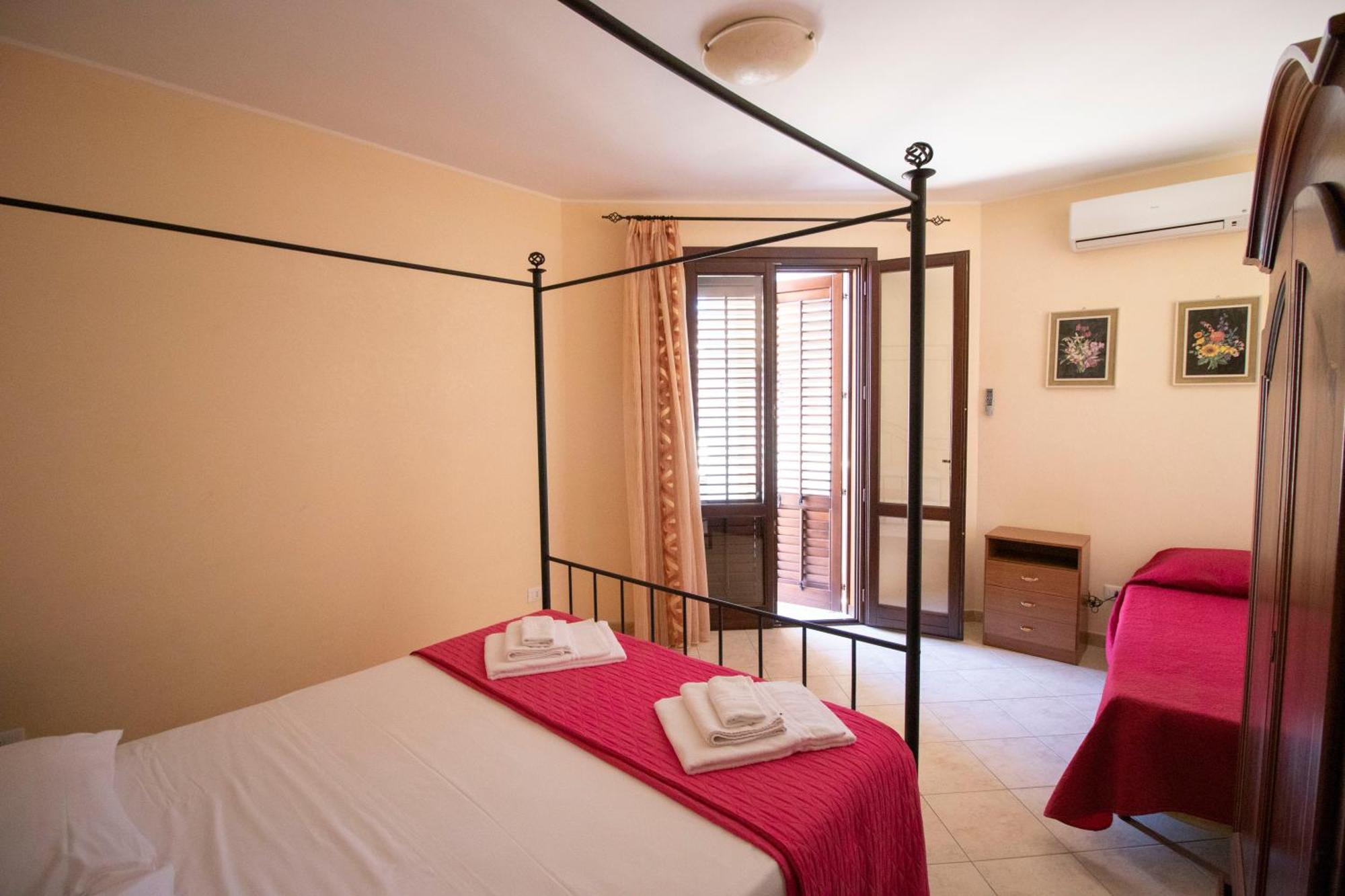 Case Vacanza Cristina Site In Antico Baglio E In Via Abruzzi N 161 San Vito Lo Capo Exteriér fotografie